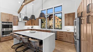 Studio (4 Bedrooms) | Exterior