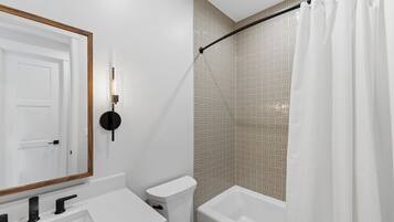 Studio (4 Bedrooms) | Exterior