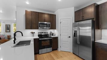 Condo (2 Bedrooms) | Exterior