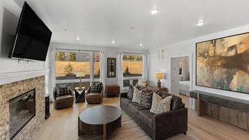 Condo (2 Bedrooms) | Exterior