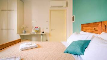 1 Schlafzimmer, BĂŒgeleisen/BĂŒgelbrett, WLAN, BettwĂ€sche