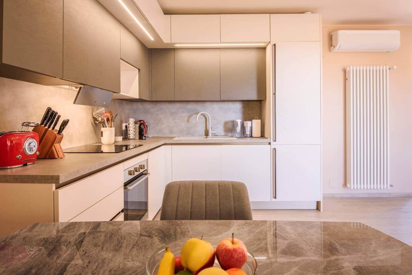 Refrigerador, horno, parrilla de estufa y lavavajillas 