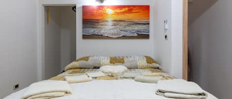 1 habitación, wifi y ropa de cama
