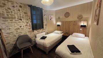 2 bedrooms, iron/ironing board, travel crib, free WiFi