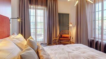 Junior Suite, Patio, Lake View | In-room safe, blackout drapes, free cribs/infant beds, free WiFi