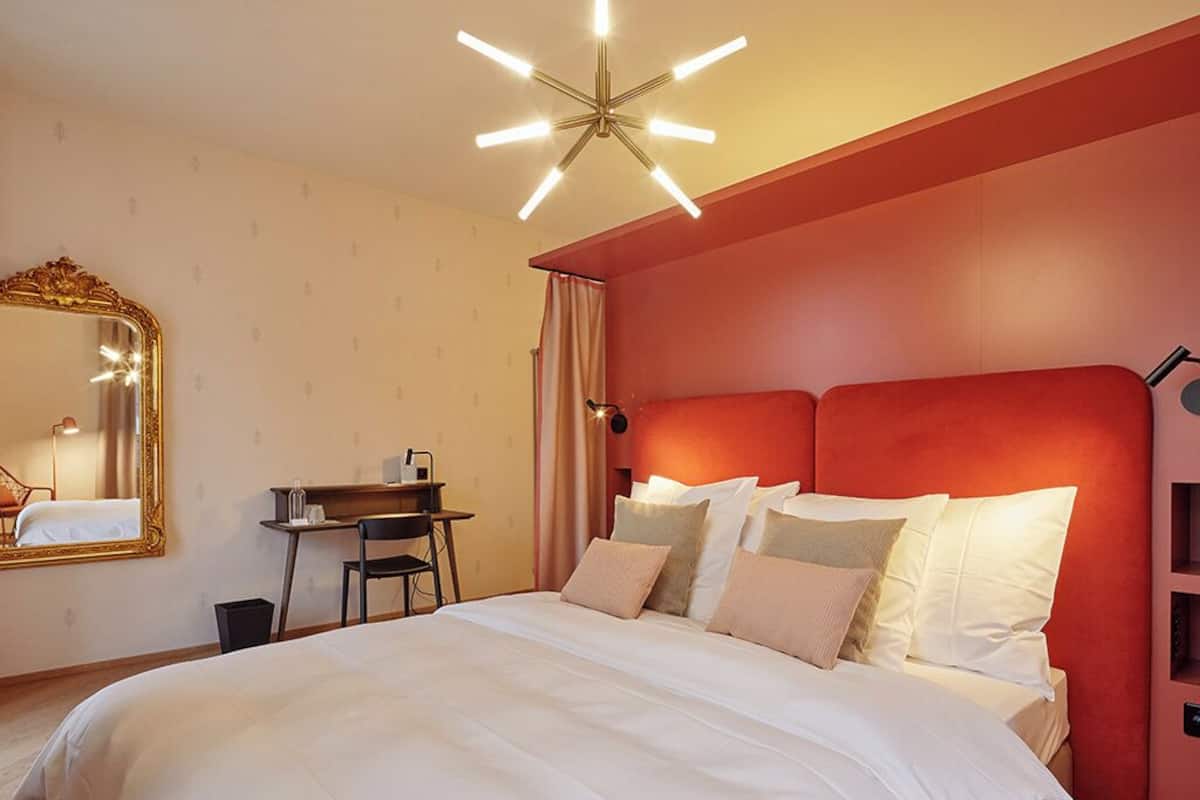 Double Room | In-room safe, blackout drapes, free WiFi