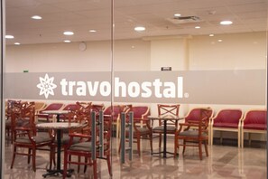 Interior entrance - Travo Hostal Monterrey Historico (Monterrey)