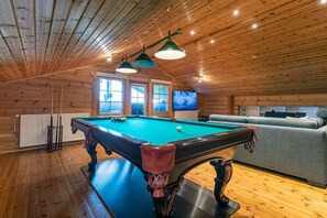 Games room - The Grand Lodge of The Golden Circle (Grímsnes- og Grafningshreppur)