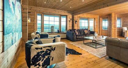 The Grand Lodge of The Golden Circle