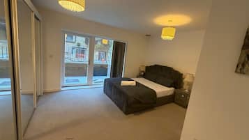 2 bedrooms, free WiFi, bed sheets
