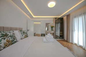 Royal Room, Balcony, Lake View - Murati Lake View Hotel (Farkë)