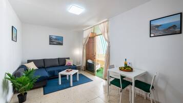 Una televisión, videojuegos