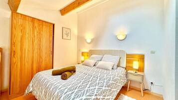 1 chambre, accĂšs Internet, draps fournis