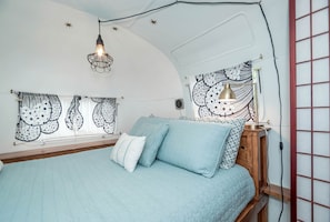 1 bedroom, desk, iron/ironing board, WiFi