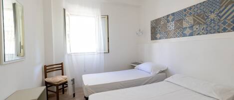 1 bedroom, WiFi, bed sheets