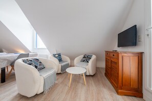 TV, stereo - Exceptional View, Gulf of Morbihan (Arzon)