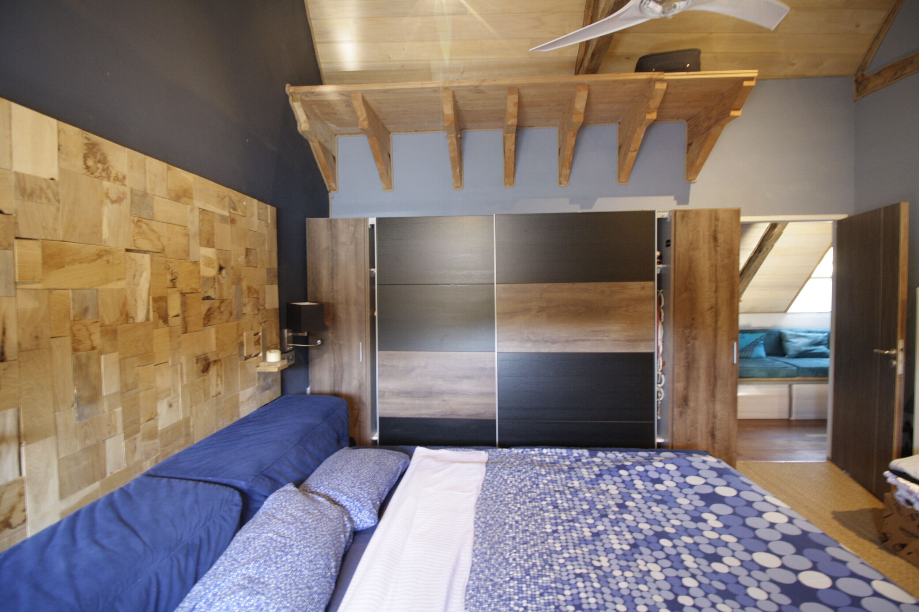 3 quartos, ferros/tábuas de passar roupa, Wi-Fi, roupa de cama