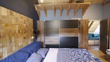 3 quartos, ferros/tábuas de passar roupa, Wi-Fi, roupa de cama