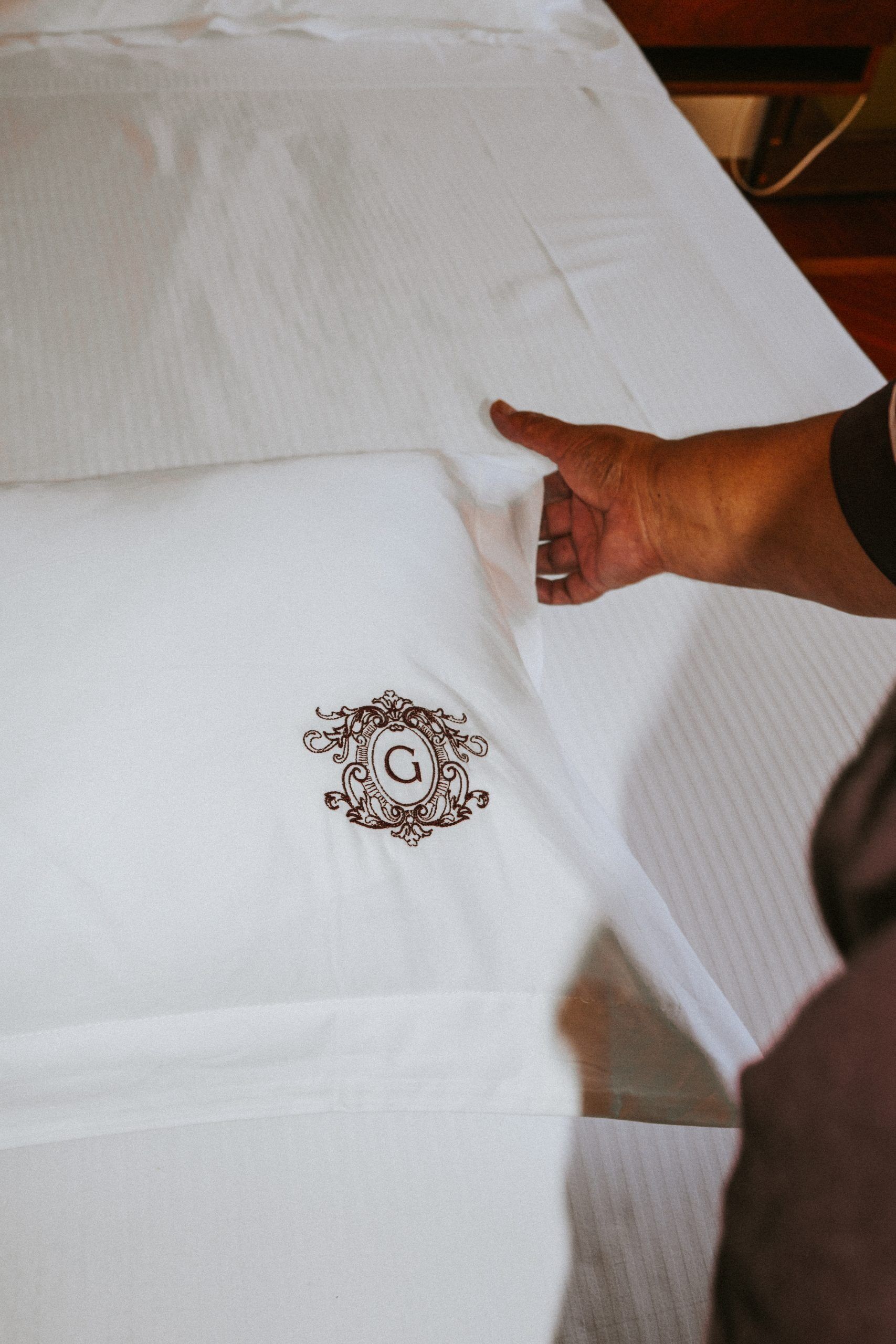 9 bedrooms, iron/ironing board, WiFi, bed sheets