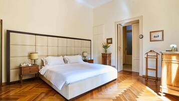 9 Schlafzimmer, Bügeleisen/Bügelbrett, WLAN, Bettwäsche