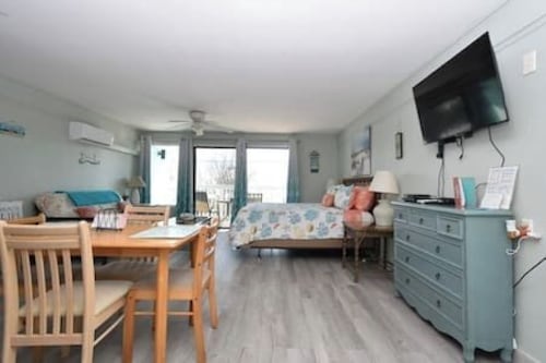 Condo 224 Beautiful Cedar key