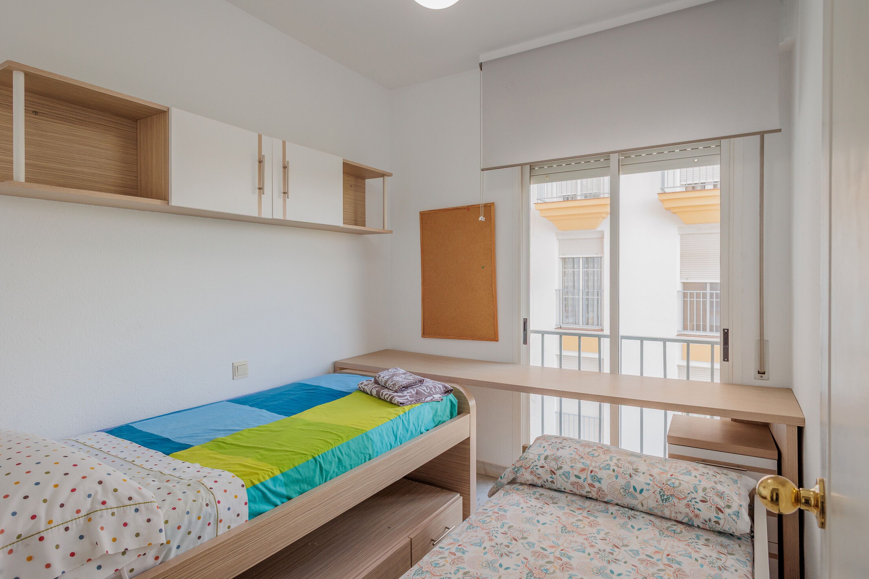 3 slaapkamers, een strijkplank/strijkijzer, wifi, beddengoed