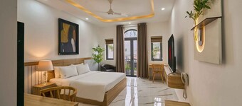 Green Riverside Hotel