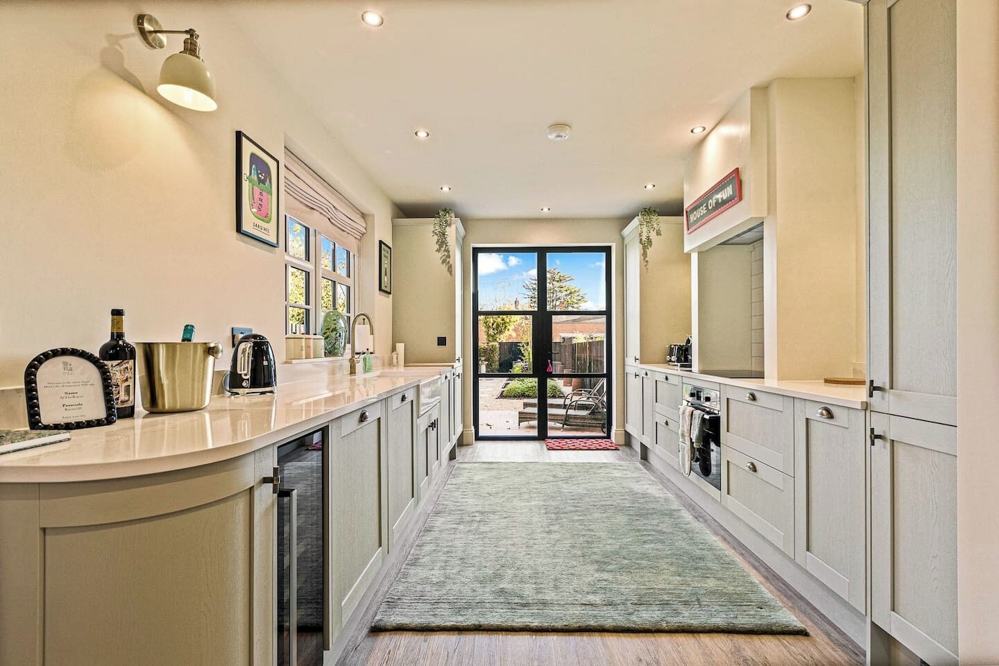 Fridge, oven, dishwasher, toaster