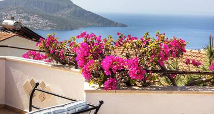 3-bedroom house in fantastic Antalya Kalkan with private swimming pool