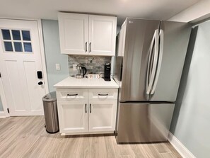 Interior - Sandy Bottom | 2bd/1bt | 4 min walk to beach (Ventnor City)
