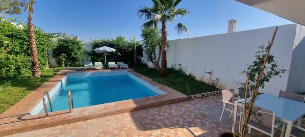 Piscine extérieure