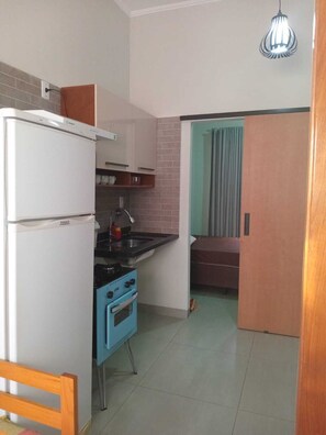 Mikroaaltouuni, liesi