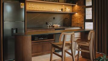 Junior-huoneisto, kaupunkinäköala | Yksityinen keittiö | Mikroaaltouuni