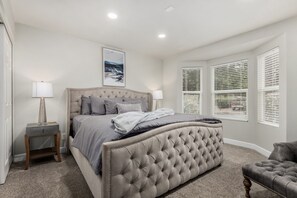 3 chambres, fer et planche à repasser, Wi-Fi, literie fournie