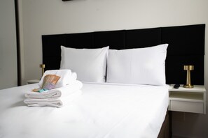 Apartment | Blackout drapes, soundproofing, iron/ironing board, free WiFi - Dom Brás (São Paulo)