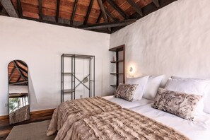 1 غرفة نوم ومكواة/لوح كي وواي فاي مجانًا وملاءات أسرّة