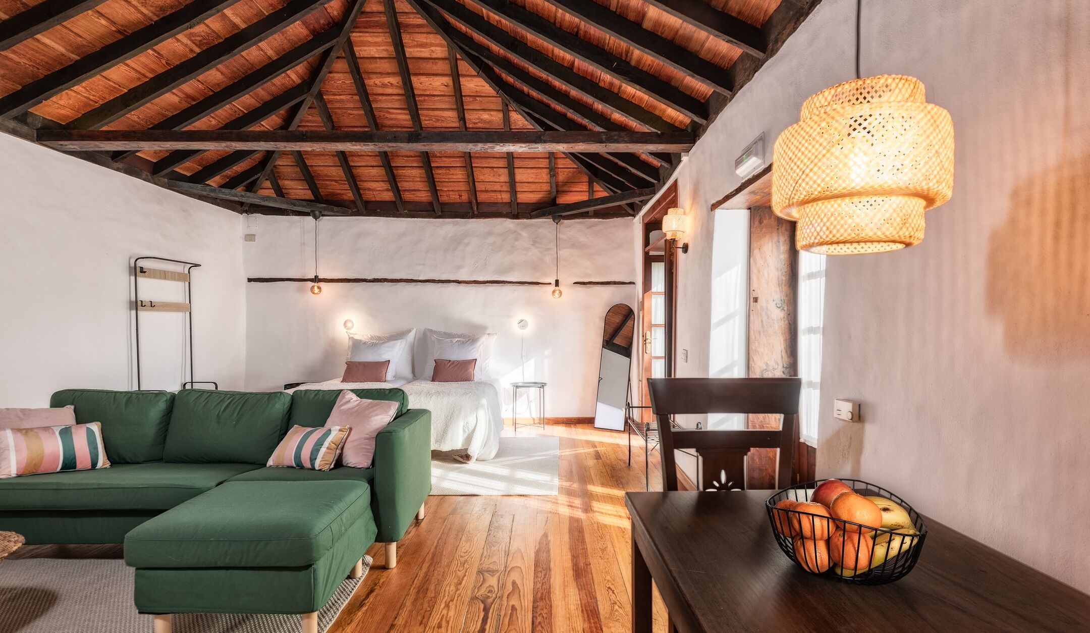 1 chambre, fer et planche à repasser, Wi-Fi gratuit, draps fournis