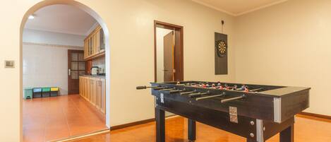 House | 4 bilik tidur