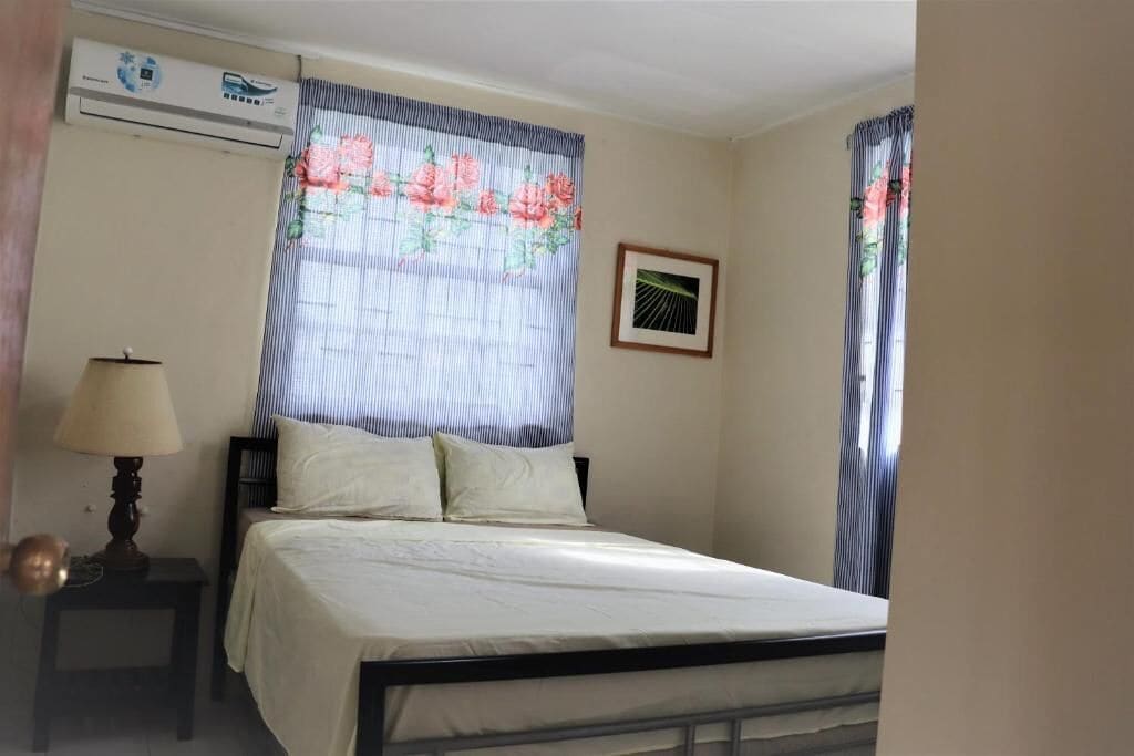 House, 3 Bedrooms, Patio | Iron/ironing board, free WiFi