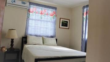 House, 3 Bedrooms, Patio | Iron/ironing board, free WiFi