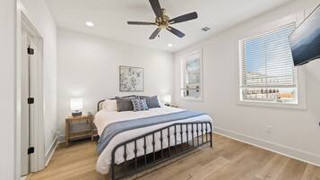 2 slaapkamers, een strijkplank/strijkijzer, wifi, beddengoed