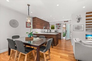 Exterior - Aspen Villas/bleeker Street Townhome 2 Plus Den (Aspen)