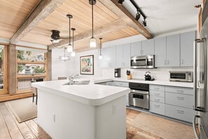 Exterior - Concept 600 Unit 406 (Aspen)