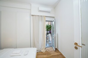 Iron/ironing board, free WiFi - Urban Residence Koukaki (Athens)
