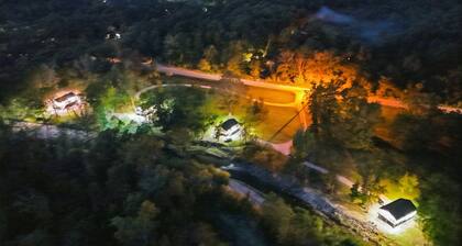 River Front Retreat with Private Hot Tub and Fishing in Historic Hot Springs