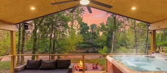 River Front Retreat with Private Hot Tub and Fishing in Historic Hot Springs
