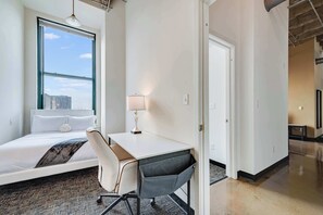 4 bedrooms, desk, iron/ironing board, travel crib - Modern West Loop Gem-City Views & Prime Location 5 (Chicago)