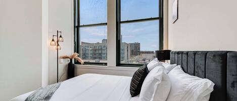 4 slaapkamers, een strijkplank/strijkijzer, reisbedje, wifi