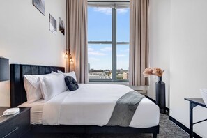 4 slaapkamers, een strijkplank/strijkijzer, reisbedje, wifi