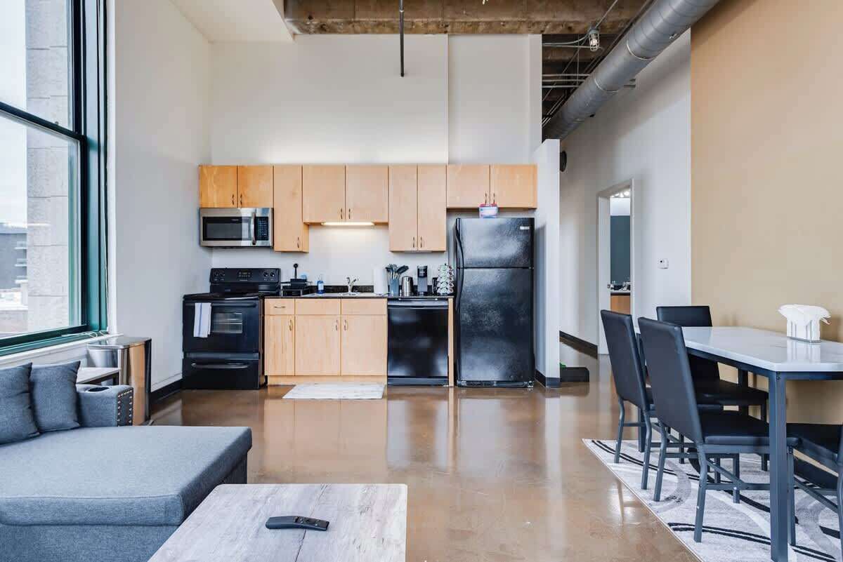 Fridge, microwave, oven, dishwasher